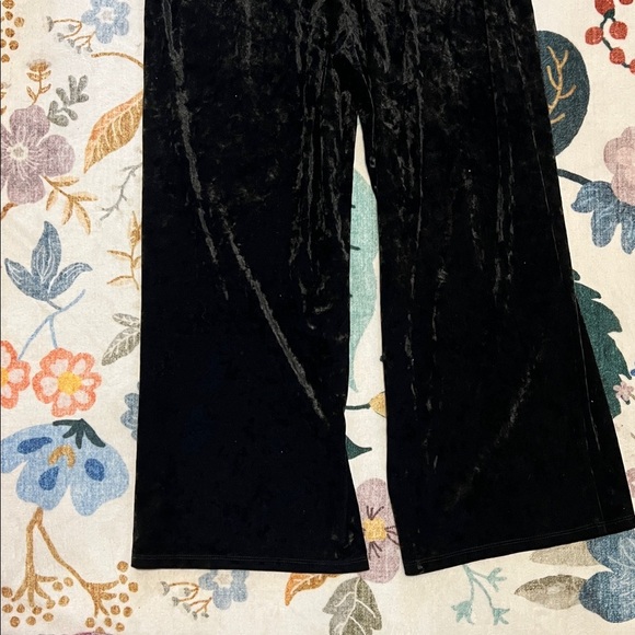 Chic Black Velvet Spaghetti Strap Jumpsuit - Picture 5 of 5